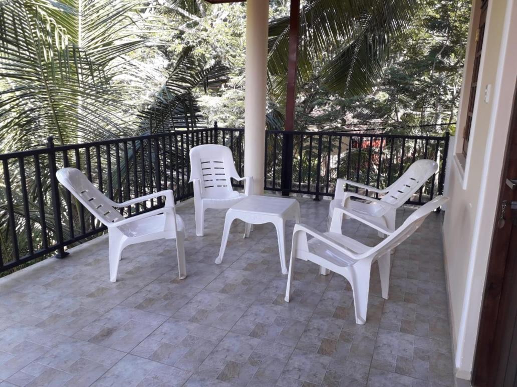 Blue Point Rest Hotel แทนกาลเล ภายนอก รูปภาพ