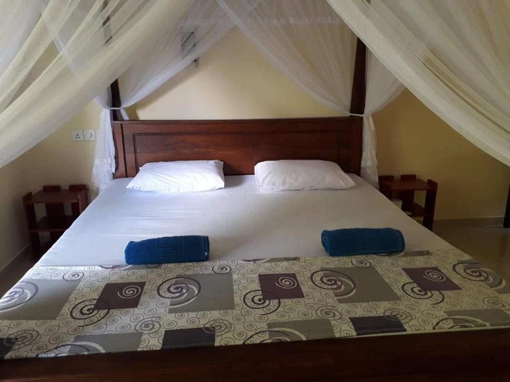 Blue Point Rest Hotel แทนกาลเล ภายนอก รูปภาพ